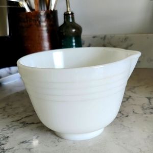 Vintage Pyrex Mixing Bowl